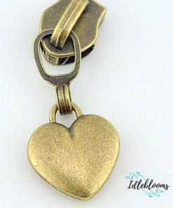 Alternative view of Bubble heart #5 Zipper Pull