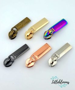 Classic Bar #5 Zipper Pull