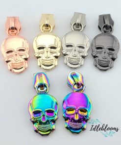 Skull #5 Zipper Pull