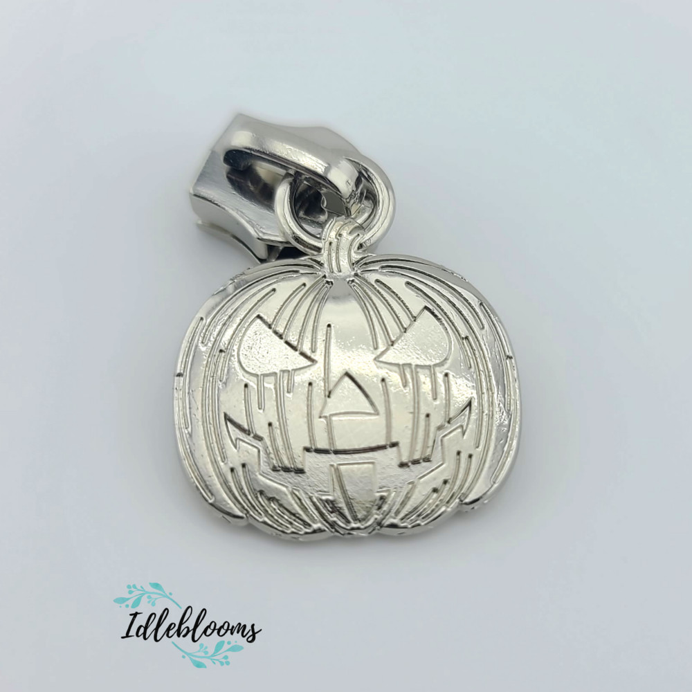 Jack o' Lantern #5 Zipper Pull - Image 3