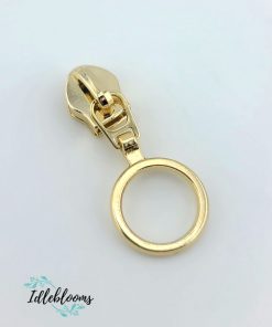 Alternative view of Classic Ring #5 Zipper Pull