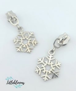 Alternative view of Snowflake #5 Zipper Pull